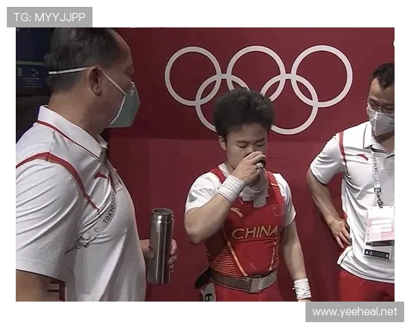 侯志慧赛场上像风，家里竟然这样慵懒，感觉隔着屏幕都睡着了